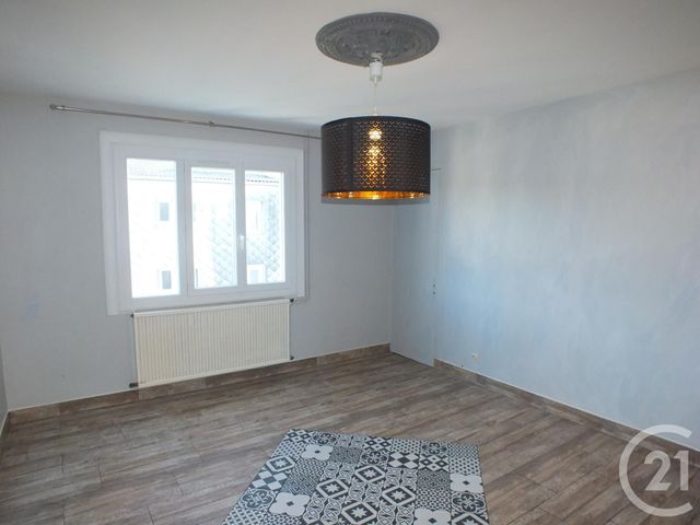 Appartement F3 &agrave; louer - 3 pi&egrave;ces - 68,14 m2 - Lannemezan - 65 - MIDI-PYRENEES