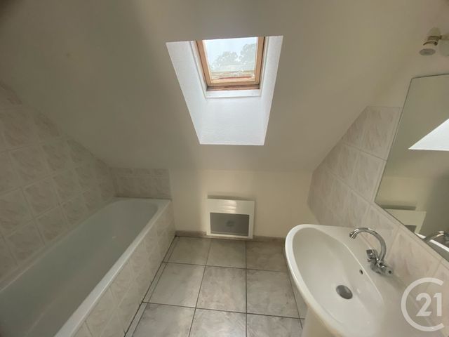 Appartement F2 &agrave; louer - 2 pi&egrave;ces - 39,92 m2 - La Barthe De Neste - 65 - MIDI-PYRENEES