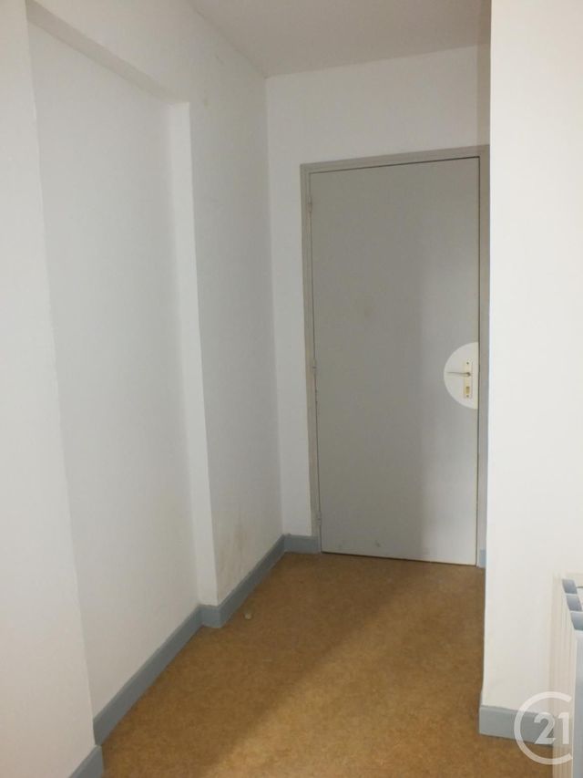 Appartement F2 &agrave; louer - 2 pi&egrave;ces - 39,28 m2 - Lannemezan - 65 - MIDI-PYRENEES