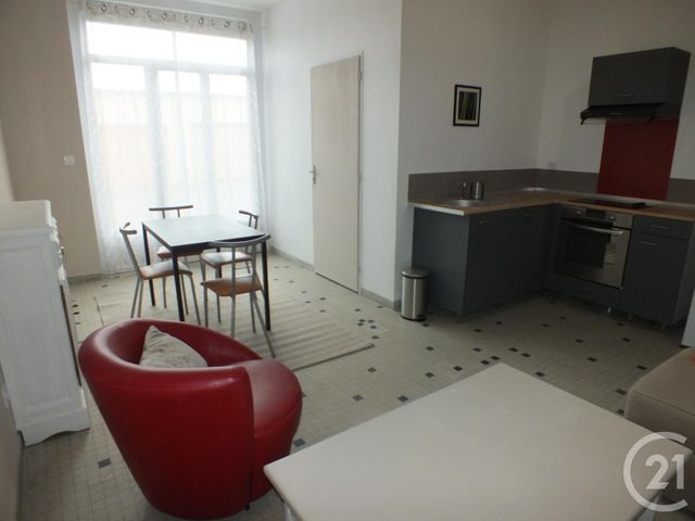 Appartement F2 &agrave; louer - 2 pi&egrave;ces - 45 m2 - Lannemezan - 65 - MIDI-PYRENEES
