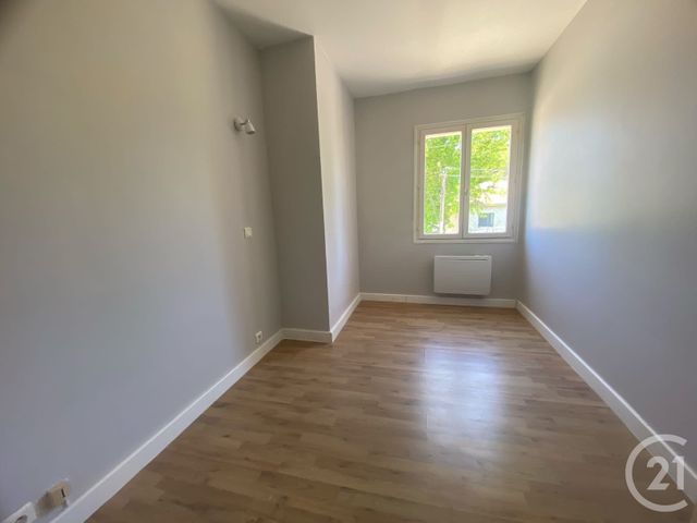Appartement F4 &agrave; louer - 4 pi&egrave;ces - 68,45 m2 - Tuzaguet - 65 - MIDI-PYRENEES