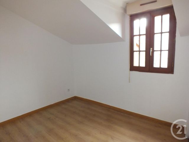 Appartement F2 &agrave; louer - 2 pi&egrave;ces - 41,61 m2 - Lannemezan - 65 - MIDI-PYRENEES
