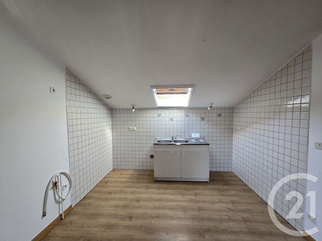 Appartement F2 &agrave; louer - 2 pi&egrave;ces - 41,61 m2 - Lannemezan - 65 - MIDI-PYRENEES