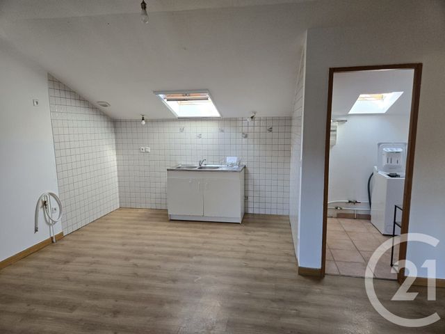 Appartement F2 &agrave; louer - 2 pi&egrave;ces - 41,61 m2 - Lannemezan - 65 - MIDI-PYRENEES