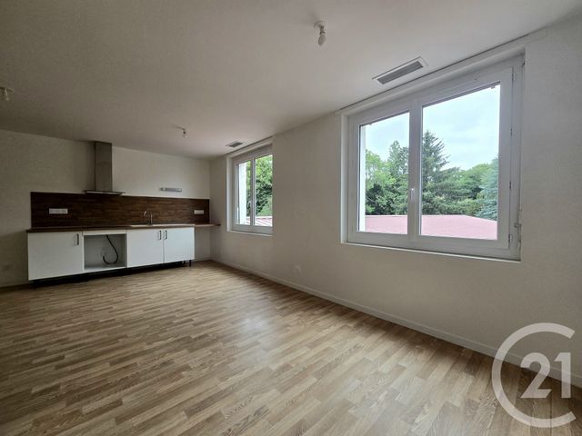 Appartement F4 &agrave; louer - 4 pi&egrave;ces - 86,50 m2 - St Laurent De Neste - 65 - MIDI-PYRENEES