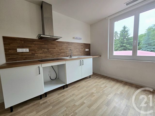 Appartement F4 &agrave; louer - 4 pi&egrave;ces - 86,50 m2 - St Laurent De Neste - 65 - MIDI-PYRENEES
