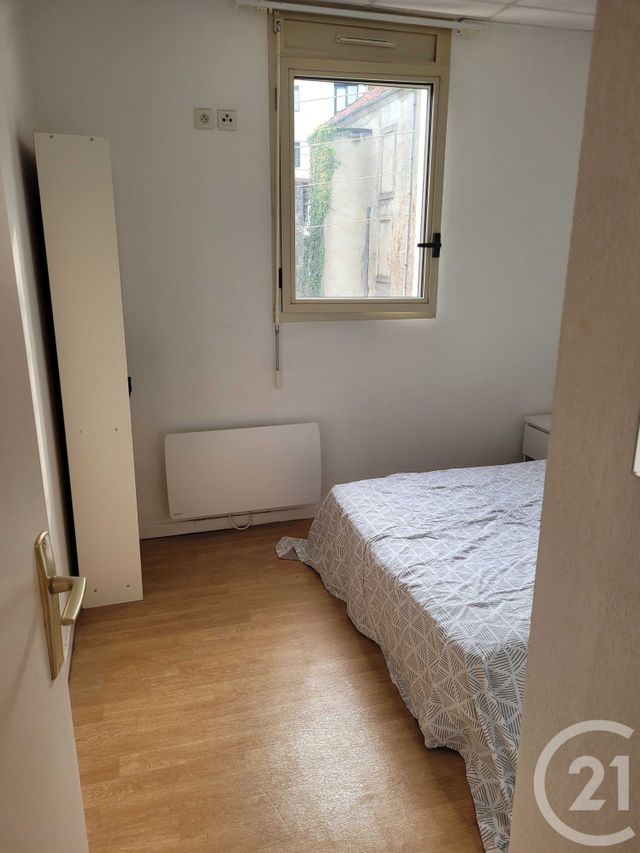 Appartement F2 &agrave; louer - 2 pi&egrave;ces - 32,72 m2 - Capvern Les Bains - 65 - MIDI-PYRENEES
