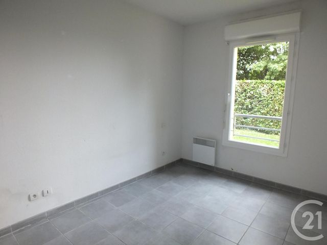 Appartement F2 &agrave; louer - 2 pi&egrave;ces - 37,37 m2 - Lannemezan - 65 - MIDI-PYRENEES