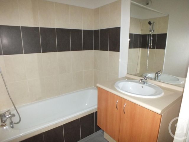 Appartement F2 &agrave; louer - 2 pi&egrave;ces - 37,37 m2 - Lannemezan - 65 - MIDI-PYRENEES