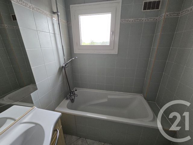 Appartement F3 &agrave; louer - 3 pi&egrave;ces - 74,14 m2 - Lannemezan - 65 - MIDI-PYRENEES