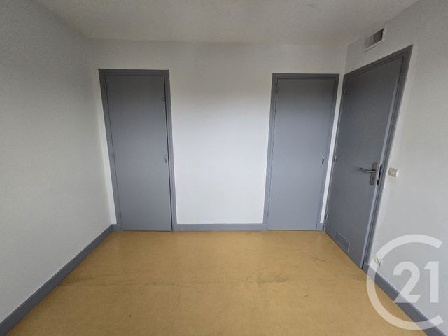 Appartement F3 &agrave; louer - 3 pi&egrave;ces - 74,14 m2 - Lannemezan - 65 - MIDI-PYRENEES