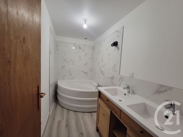 Maison &agrave; louer - 5 pi&egrave;ces - 96,02 m2 - Martres Tolosane - 31 - MIDI-PYRENEES