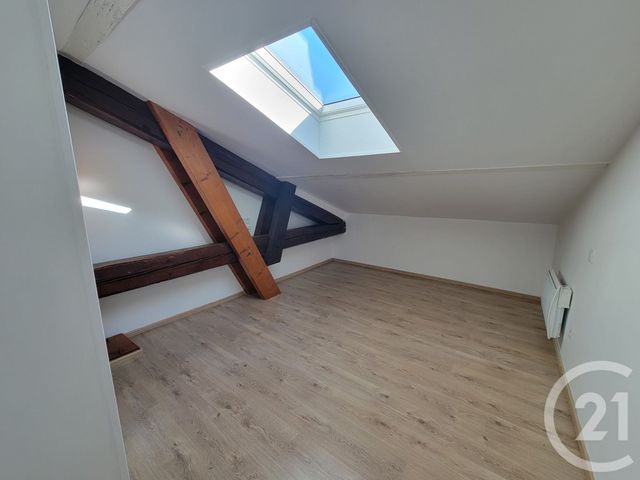 Appartement Duplex &agrave; louer - 4 pi&egrave;ces - 75,30 m2 - Cazeres - 31 - MIDI-PYRENEES