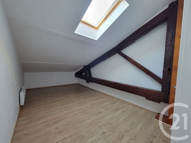 Appartement Duplex &agrave; louer - 4 pi&egrave;ces - 75,30 m2 - Cazeres - 31 - MIDI-PYRENEES