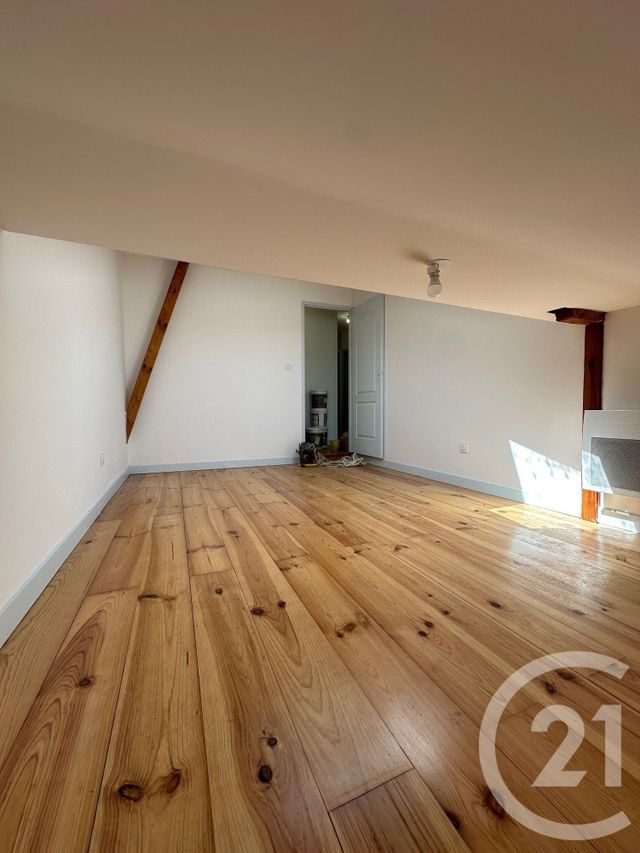 Appartement T1 &agrave; louer - 3 pi&egrave;ces - 64,25 m2 - Montesquieu Volvestre - 31 - MIDI-PYRENEES