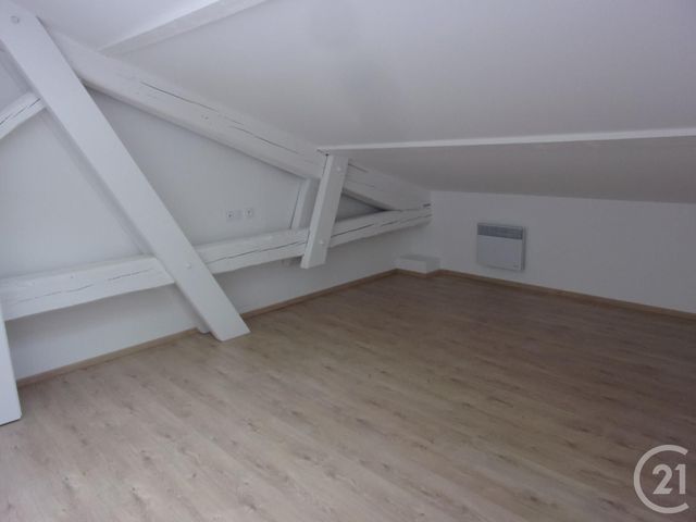 Appartement T5 &agrave; louer - 5 pi&egrave;ces - 118,22 m2 - Cazeres - 31 - MIDI-PYRENEES