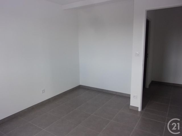 Appartement T5 &agrave; louer - 5 pi&egrave;ces - 118,22 m2 - Cazeres - 31 - MIDI-PYRENEES