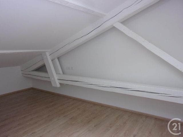 Appartement T5 &agrave; louer - 5 pi&egrave;ces - 118,22 m2 - Cazeres - 31 - MIDI-PYRENEES