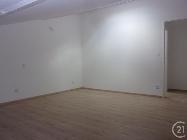 Appartement T5 &agrave; louer - 5 pi&egrave;ces - 118,22 m2 - Cazeres - 31 - MIDI-PYRENEES