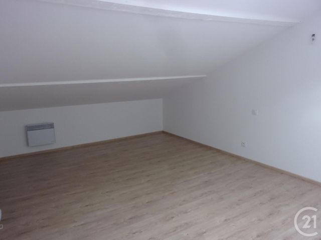 Appartement T5 &agrave; louer - 5 pi&egrave;ces - 118,22 m2 - Cazeres - 31 - MIDI-PYRENEES