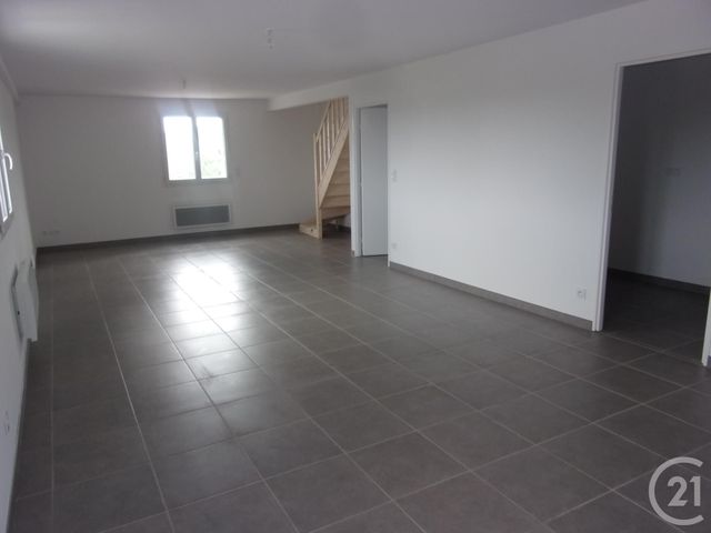 Appartement T5 &agrave; louer - 5 pi&egrave;ces - 118,22 m2 - Cazeres - 31 - MIDI-PYRENEES