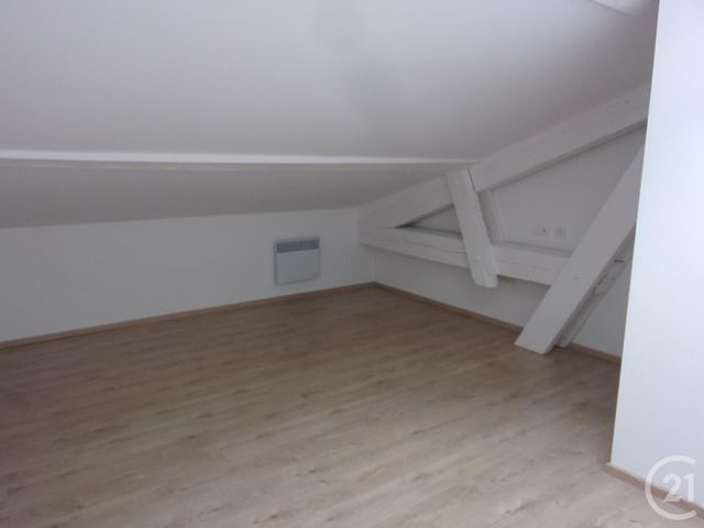 Appartement T5 &agrave; louer - 5 pi&egrave;ces - 118,22 m2 - Cazeres - 31 - MIDI-PYRENEES