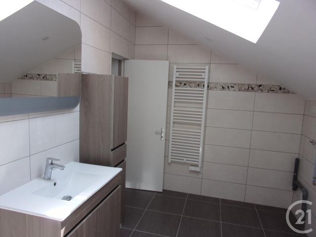 Maison &agrave; louer - 3 pi&egrave;ces - 84 m2 - Lavelanet De Comminges - 31 - MIDI-PYRENEES