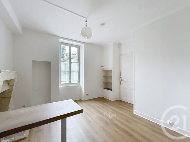Appartement F1 à louer - 1 pièce - 15,74 m2 - Angouleme - 16 - POITOU-CHARENTES