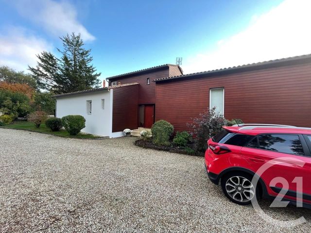Maison &agrave; vendre - 8 pi&egrave;ces - 187,75 m2 - Puymoyen - 16 - POITOU-CHARENTES