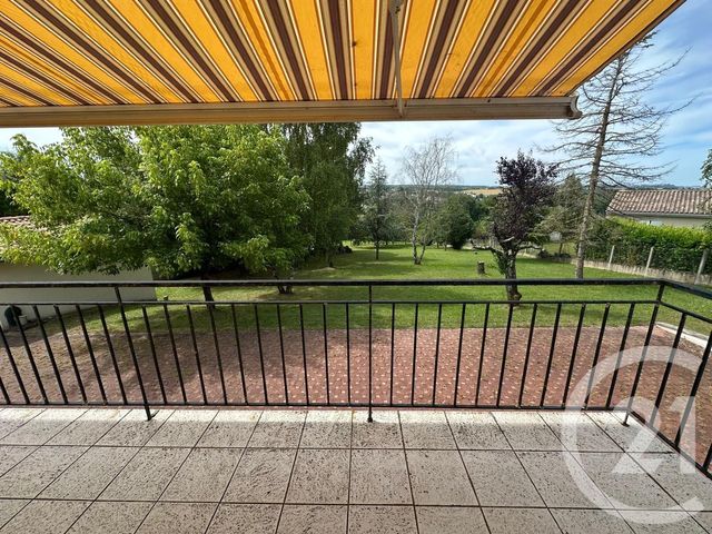 Maison à vendre - 8 pièces - 123,50 m2 - Ruelle Sur Touvre - 16 - POITOU-CHARENTES