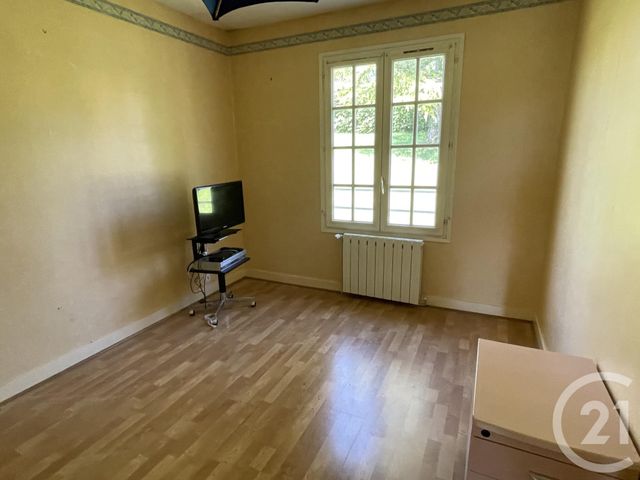 Maison à vendre - 8 pièces - 123,50 m2 - Ruelle Sur Touvre - 16 - POITOU-CHARENTES