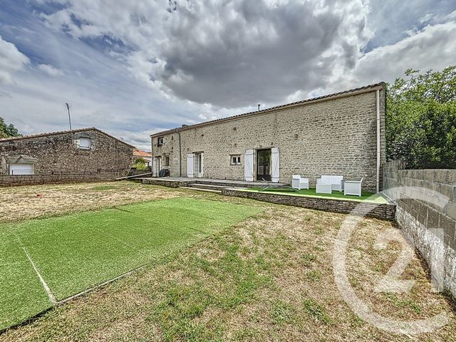 Maison à vendre - 6 pièces - 218 m2 - Jauldes - 16 - POITOU-CHARENTES