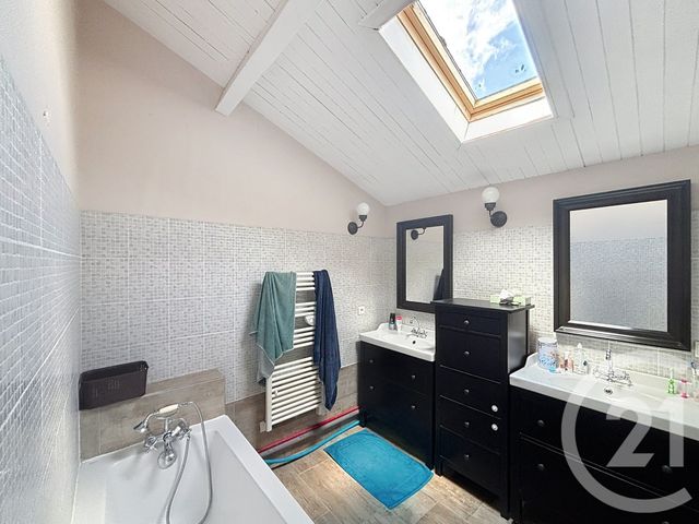 Maison à vendre - 6 pièces - 218 m2 - Jauldes - 16 - POITOU-CHARENTES