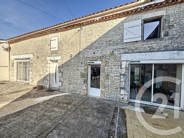 Maison à vendre - 6 pièces - 218 m2 - Jauldes - 16 - POITOU-CHARENTES