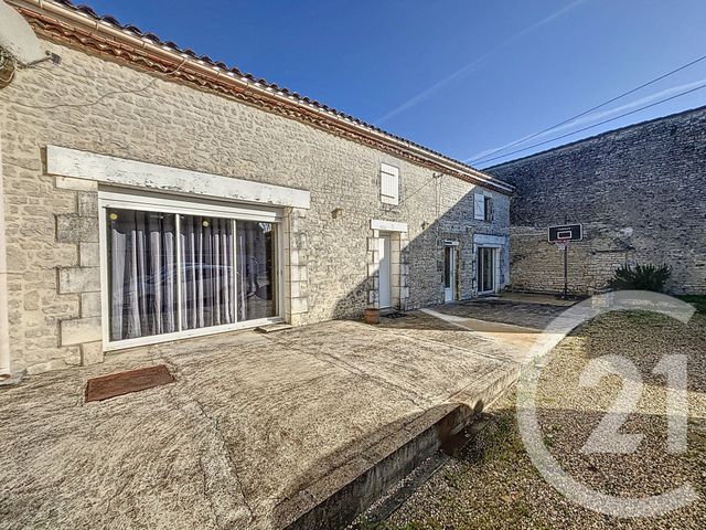 Maison à vendre - 6 pièces - 218 m2 - Jauldes - 16 - POITOU-CHARENTES