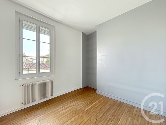 Maison &agrave; louer - 5 pi&egrave;ces - 100,91 m2 - Angouleme - 16 - POITOU-CHARENTES
