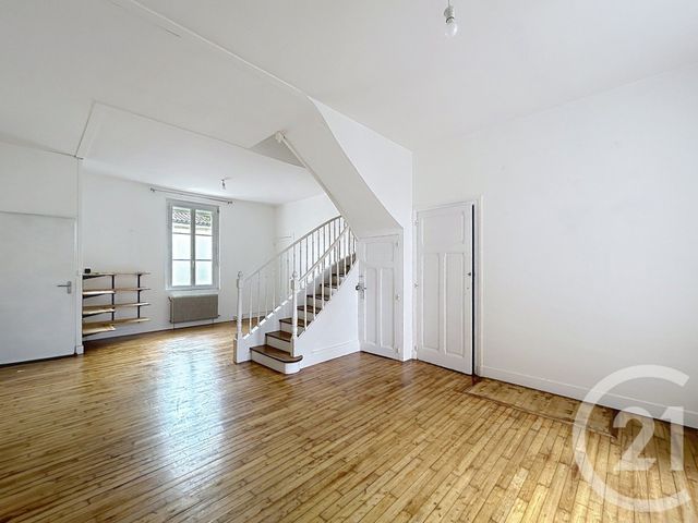 Maison &agrave; louer - 5 pi&egrave;ces - 100,91 m2 - Angouleme - 16 - POITOU-CHARENTES