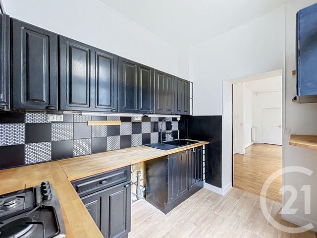 Maison &agrave; louer - 5 pi&egrave;ces - 100,91 m2 - Angouleme - 16 - POITOU-CHARENTES