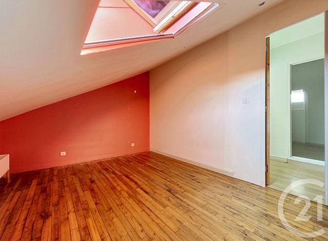 Maison &agrave; louer - 5 pi&egrave;ces - 100,91 m2 - Angouleme - 16 - POITOU-CHARENTES