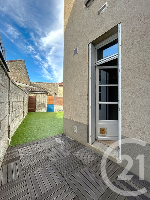 Maison &agrave; louer - 5 pi&egrave;ces - 100,91 m2 - Angouleme - 16 - POITOU-CHARENTES