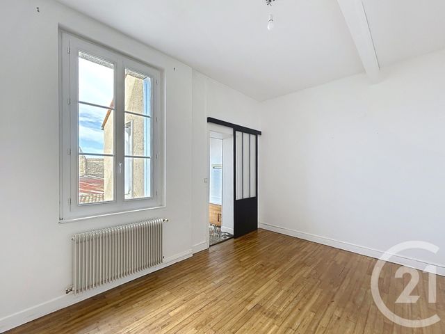 Maison &agrave; louer - 5 pi&egrave;ces - 100,91 m2 - Angouleme - 16 - POITOU-CHARENTES