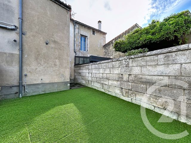 Maison &agrave; louer - 5 pi&egrave;ces - 100,91 m2 - Angouleme - 16 - POITOU-CHARENTES