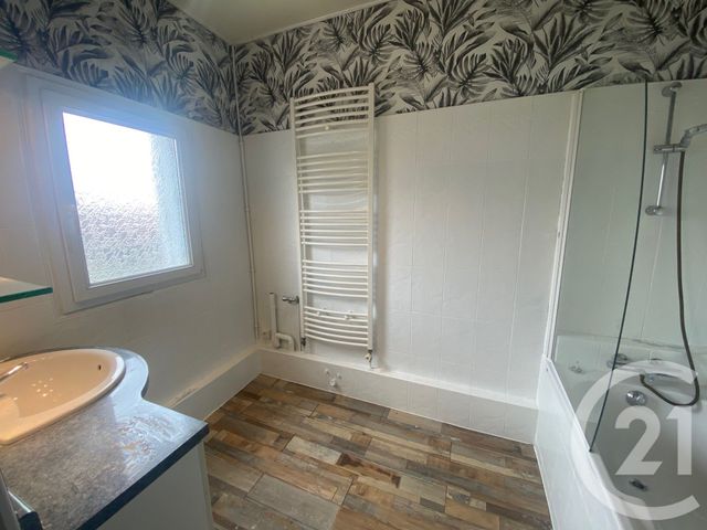 Maison à vendre - 4 pièces - 106,76 m2 - Angouleme - 16 - POITOU-CHARENTES