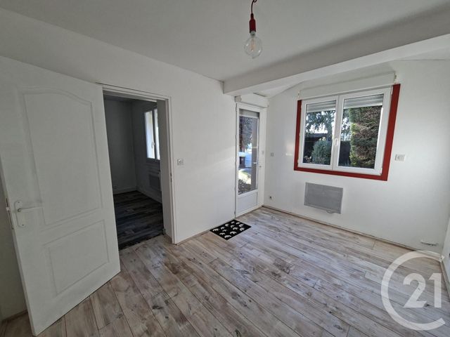 Maison à vendre - 6 pièces - 141 m2 - St Yrieix Sur Charente - 16 - POITOU-CHARENTES