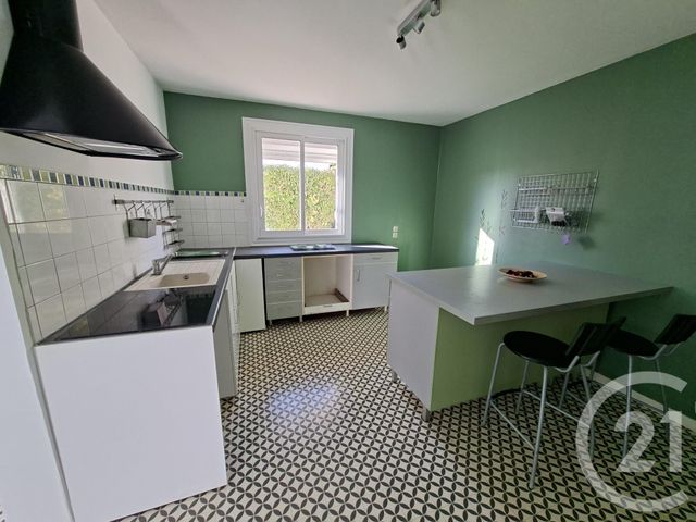 Maison à vendre - 6 pièces - 141 m2 - St Yrieix Sur Charente - 16 - POITOU-CHARENTES