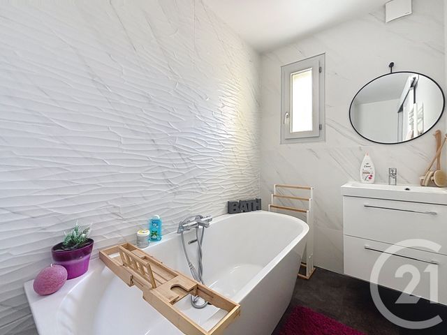 Maison à vendre - 7 pièces - 160 m2 - Angouleme - 16 - POITOU-CHARENTES