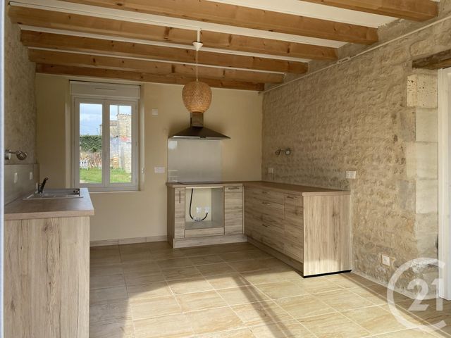 Maison à louer - 7 pièces - 162 m2 - St Genis D Hiersac - 16 - POITOU-CHARENTES