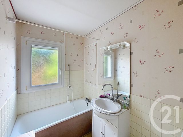 Maison à vendre - 6 pièces - 103,50 m2 - L Isle D Espagnac - 16 - POITOU-CHARENTES