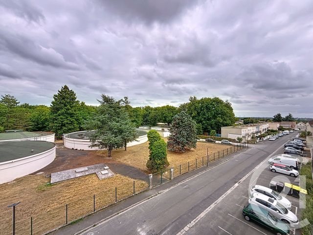 Appartement F3 à vendre - 3 pièces - 67 m2 - Soyaux - 16 - POITOU-CHARENTES