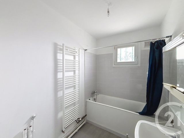 Appartement F3 à vendre - 3 pièces - 67 m2 - Soyaux - 16 - POITOU-CHARENTES